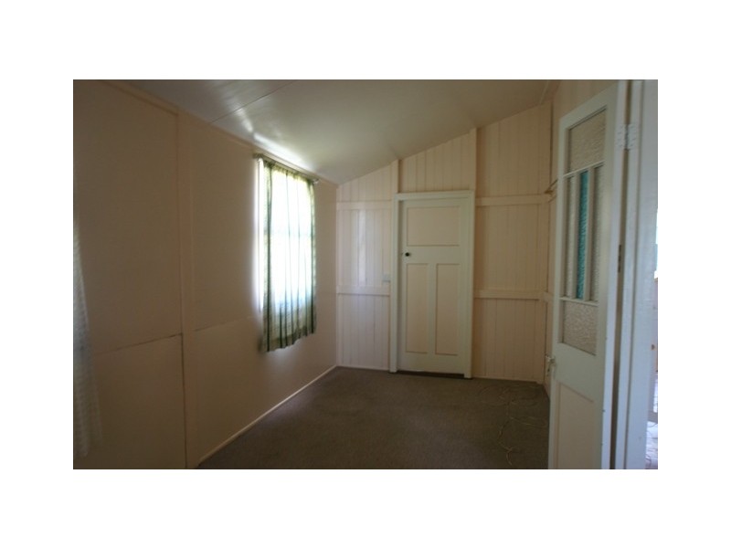 104a WALKER ST, Norville QLD 4670