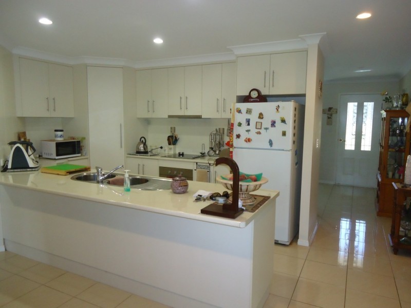 14 Green Avenue, Branyan QLD 4670