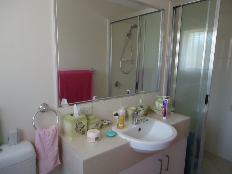 14 Green Avenue, Branyan QLD 4670