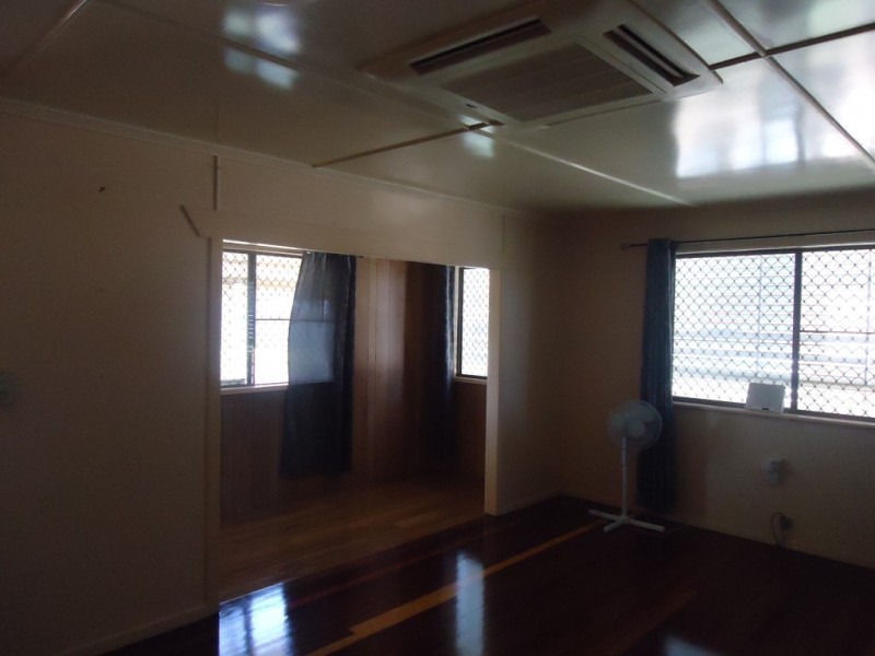 60 Vasey Street, Avenell Heights QLD 4670