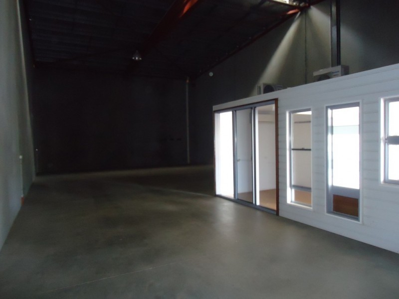 2/2 Activity Street, Svensson Heights QLD 4670