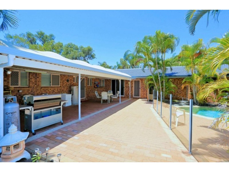 27 Cockatoo Crescent, Gooburrum QLD 4670