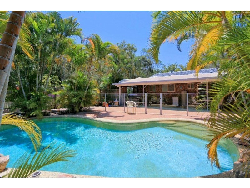 27 Cockatoo Crescent, Gooburrum QLD 4670