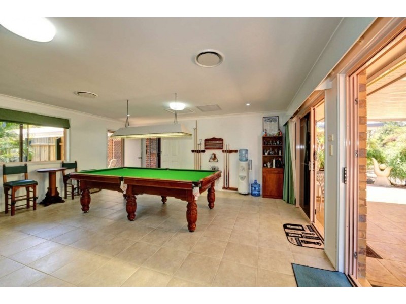 27 Cockatoo Crescent, Gooburrum QLD 4670