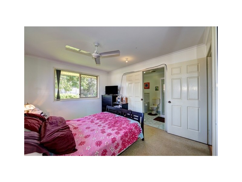 33 Swan Drive, Kalkie QLD 4670