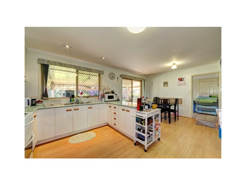 33 Swan Drive, Kalkie QLD 4670