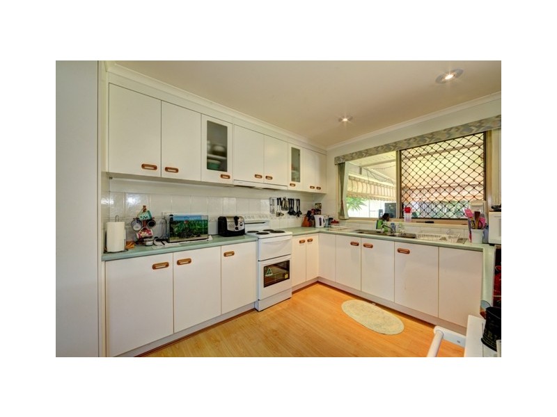 33 Swan Drive, Kalkie QLD 4670