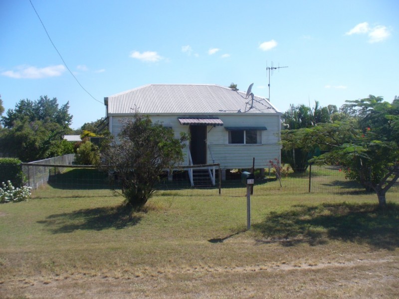 12 River Street, Avondale QLD 4670