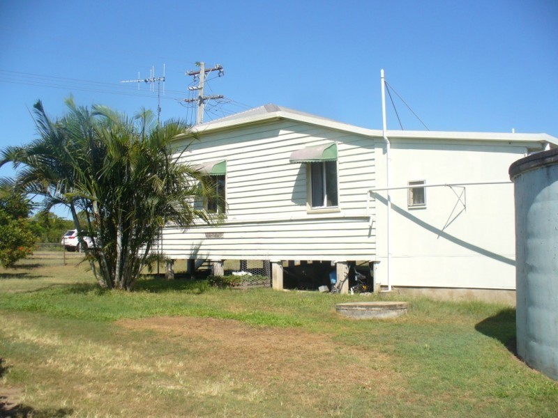 12 River Street, Avondale QLD 4670