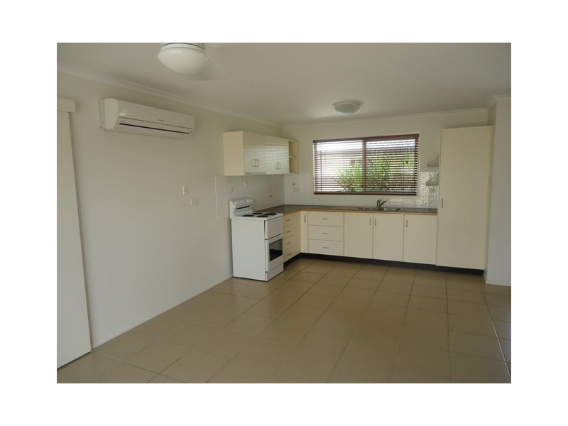9/6a Dunn Road, Avenell Heights QLD 4670