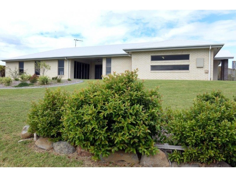 1 Beech Links Drive, Ashfield QLD 4670
