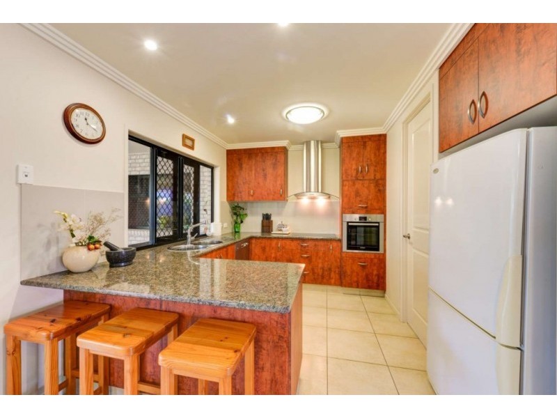 4 SEAHORSE COURT, Innes Park QLD 4670