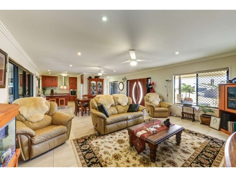 4 SEAHORSE COURT, Innes Park QLD 4670