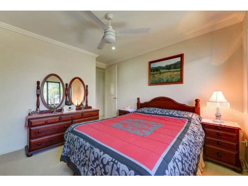 4 SEAHORSE COURT, Innes Park QLD 4670