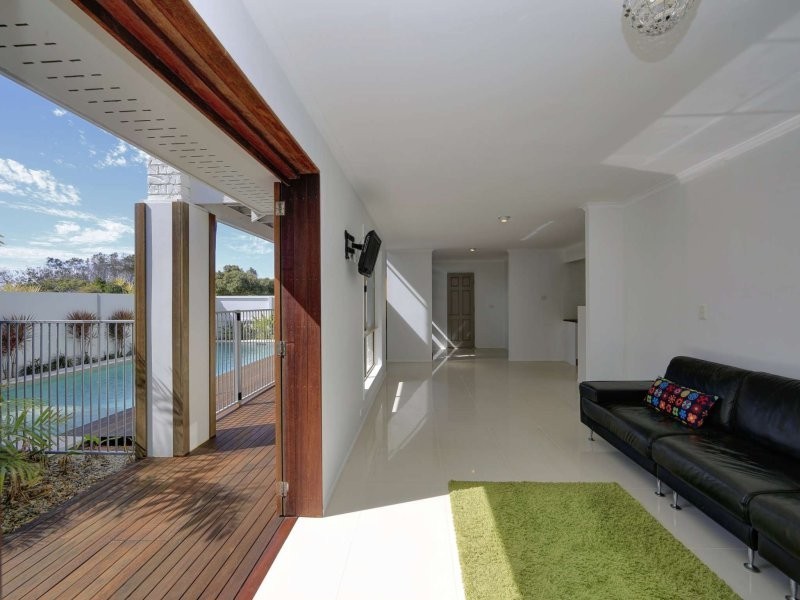 9 PACIFIC BOULEVARD, Moore Park Beach QLD 4670