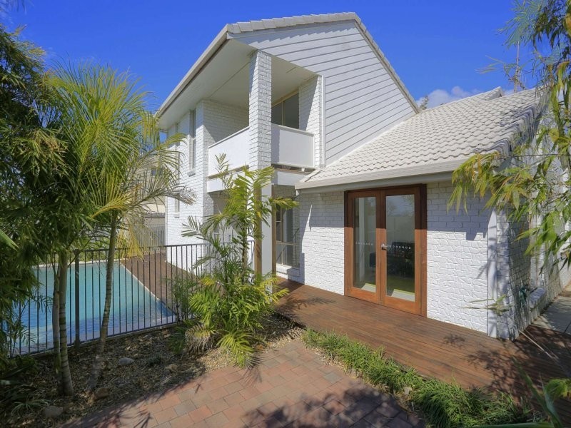 9 PACIFIC BOULEVARD, Moore Park Beach QLD 4670