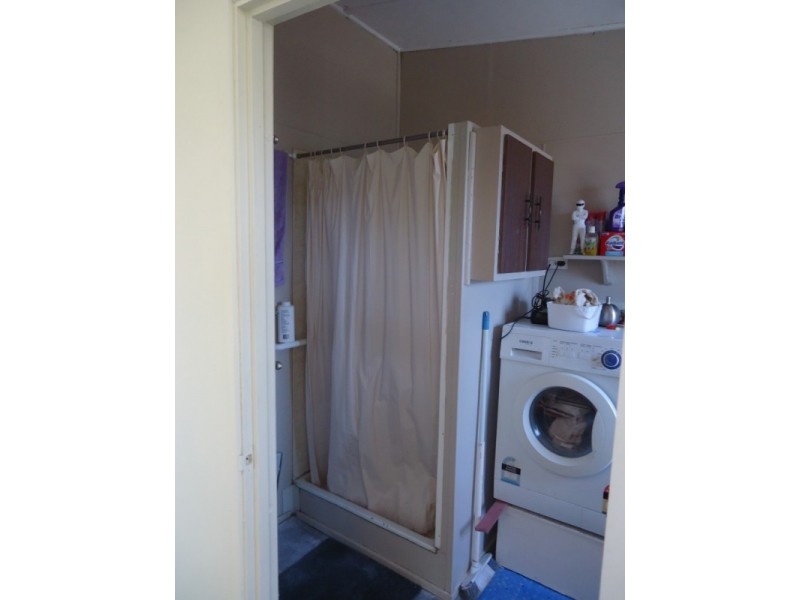 12 River Street, Avondale QLD 4670