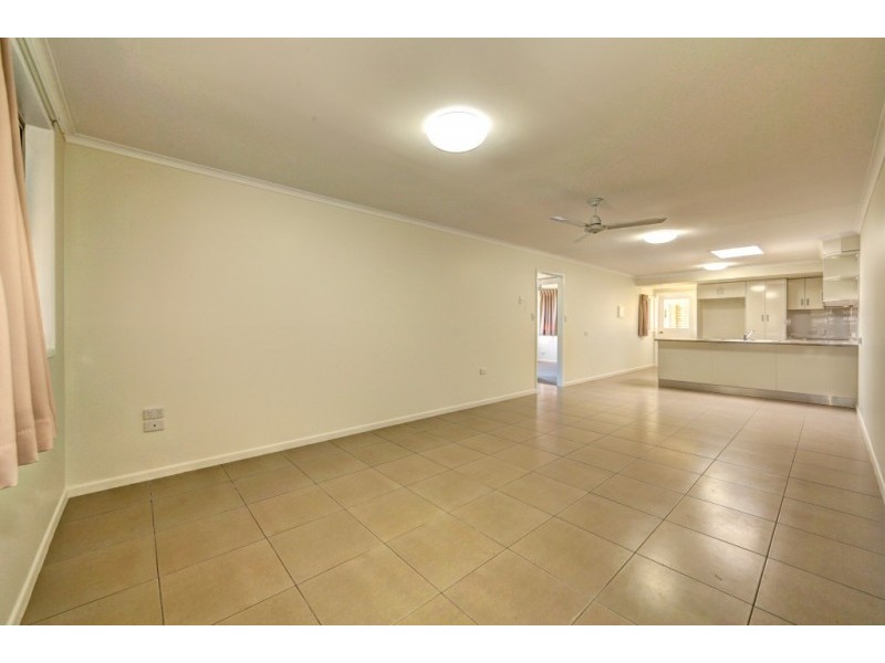 2/107 Queen Street, Bundaberg North QLD 4670