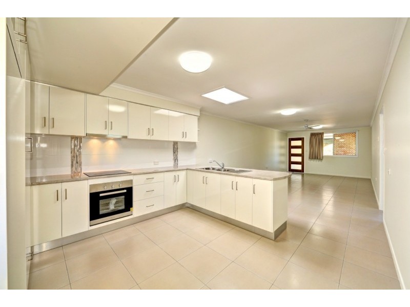 2/107 Queen Street, Bundaberg North QLD 4670