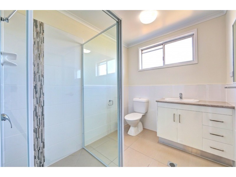 2/107 Queen Street, Bundaberg North QLD 4670