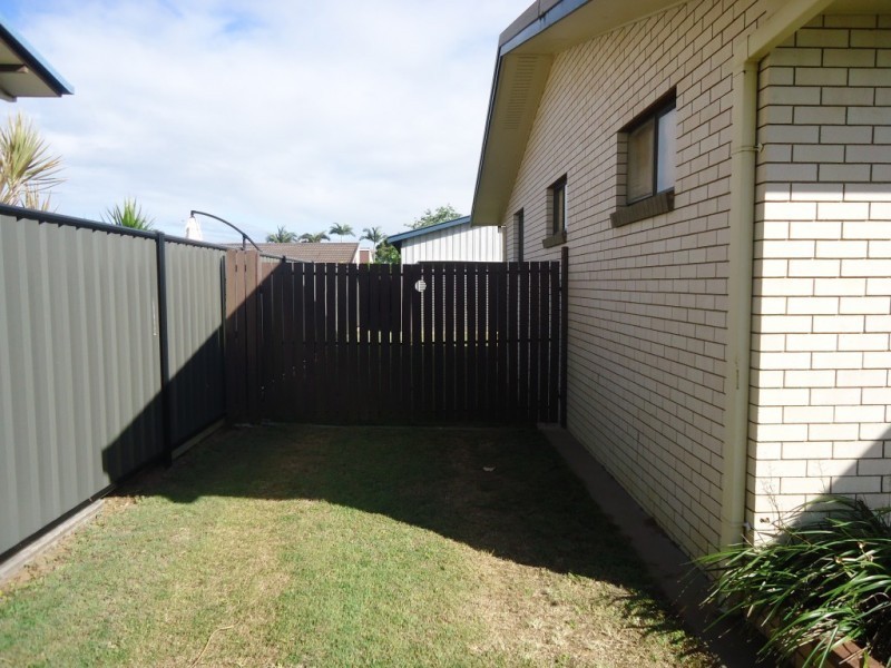 65 Sinclair Street, Avenell Heights QLD 4670