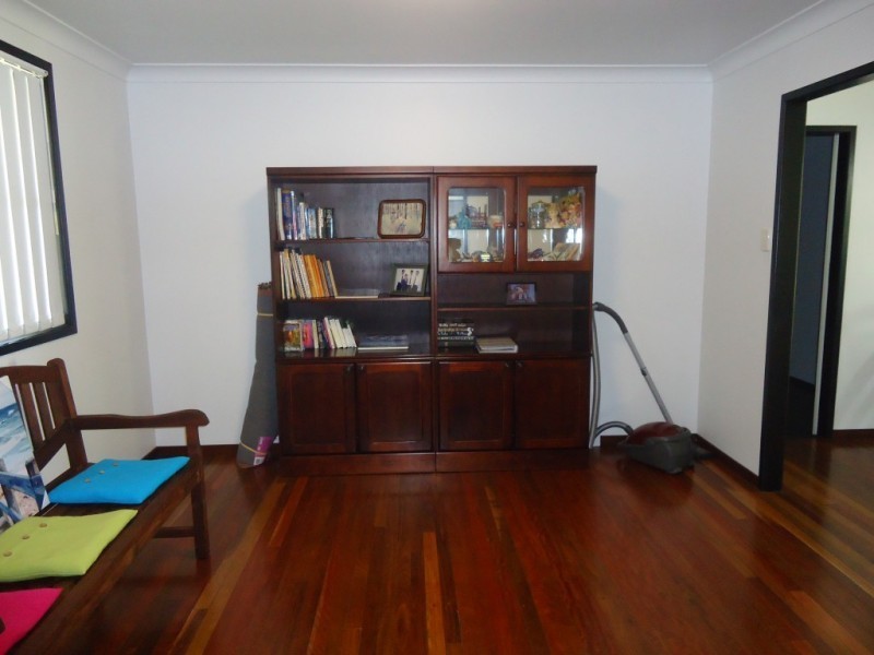 65 Sinclair Street, Avenell Heights QLD 4670