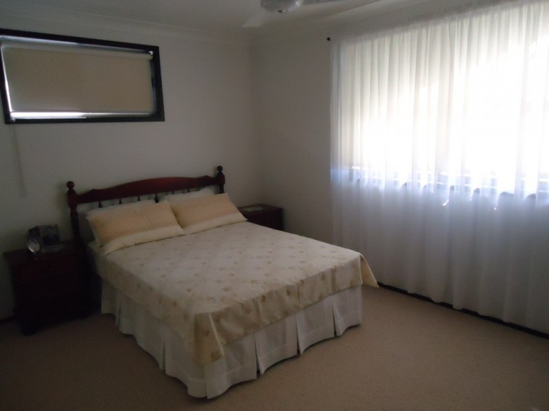 65 Sinclair Street, Avenell Heights QLD 4670