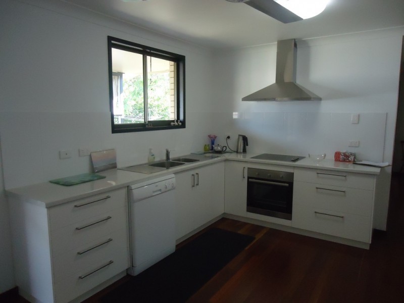 65 Sinclair Street, Avenell Heights QLD 4670