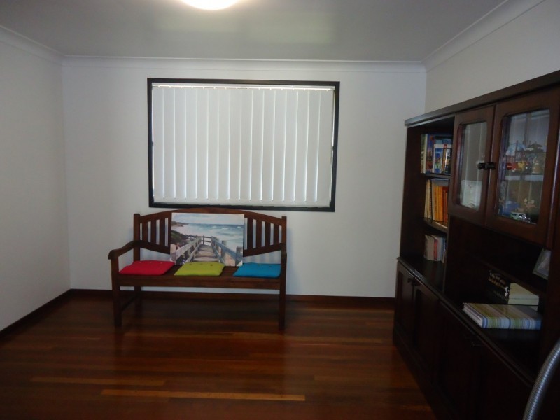 65 Sinclair Street, Avenell Heights QLD 4670