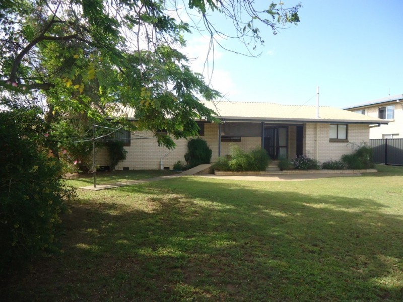 65 Sinclair Street, Avenell Heights QLD 4670