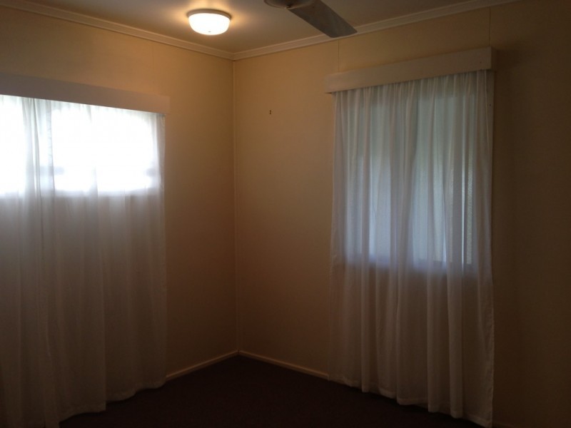 127 George St, Bundaberg West QLD 4670
