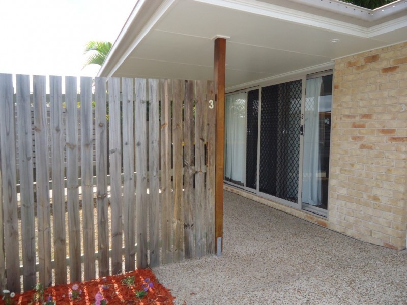 3/4 High Street, Walkervale QLD 4670