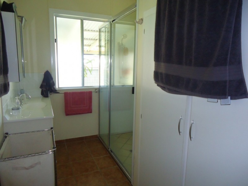 3 Auer Street, Kepnock QLD 4670