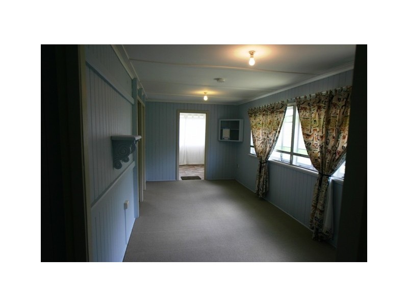 26 High Street, Walkervale QLD 4670