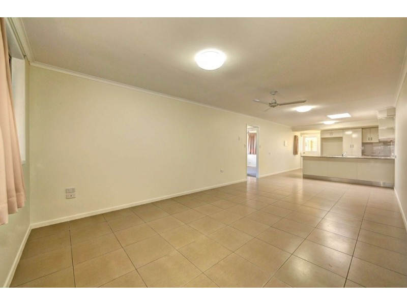1/107 Queen St, Bundaberg North QLD 4670