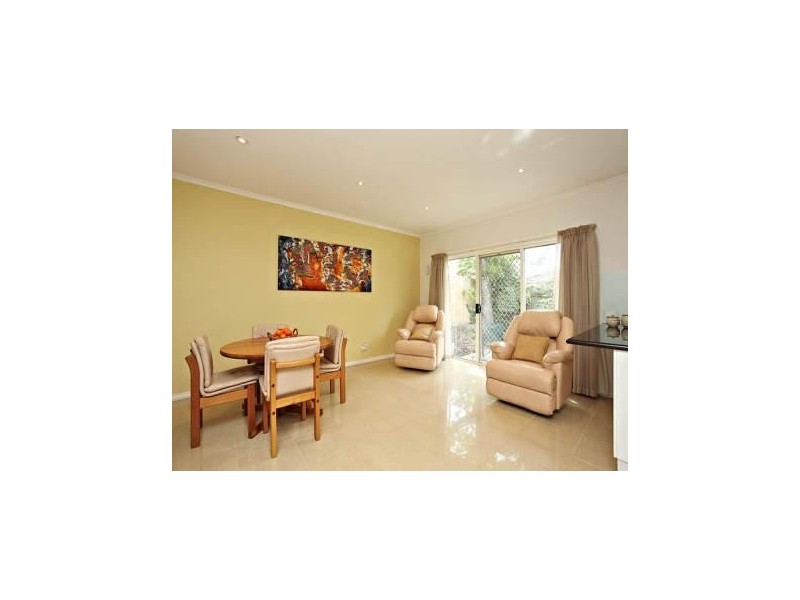 4/19 Braemar Street, Croydon VIC 3136
