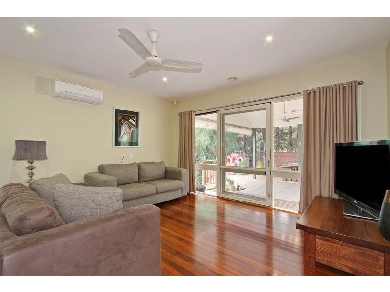 18 Gembrook-Launching Place Road, Launching Place VIC 3139