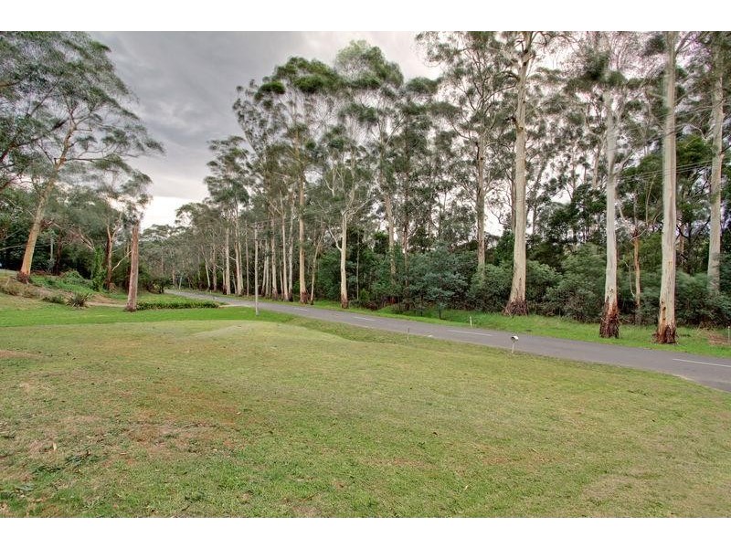 18 Gembrook-Launching Place Road, Launching Place VIC 3139