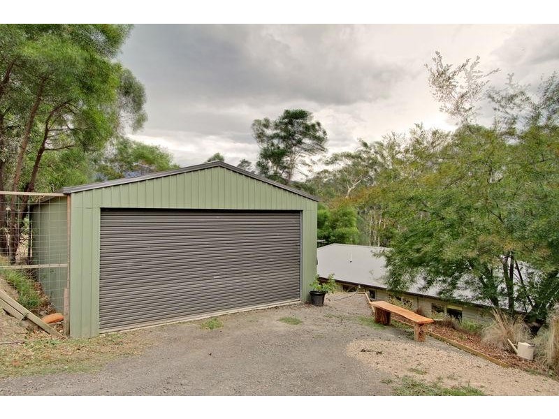 18 Gembrook-Launching Place Road, Launching Place VIC 3139