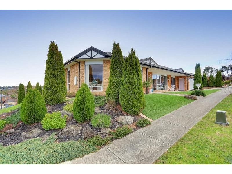 17 Neryl Court, Mooroolbark VIC 3138