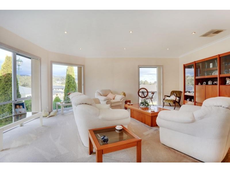 17 Neryl Court, Mooroolbark VIC 3138