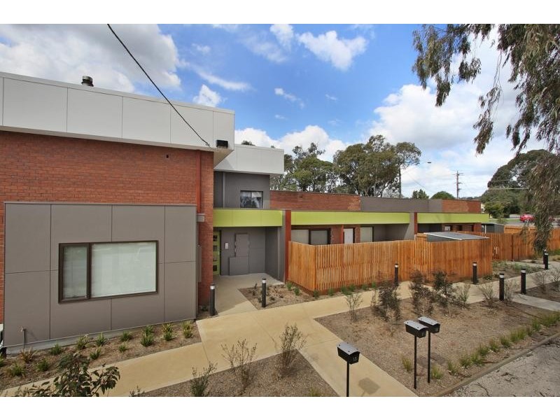 12-15/393 Warburton Highway, Wandin North VIC 3139