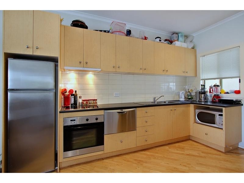 102/13-15 Hewish Road, Croydon VIC 3136