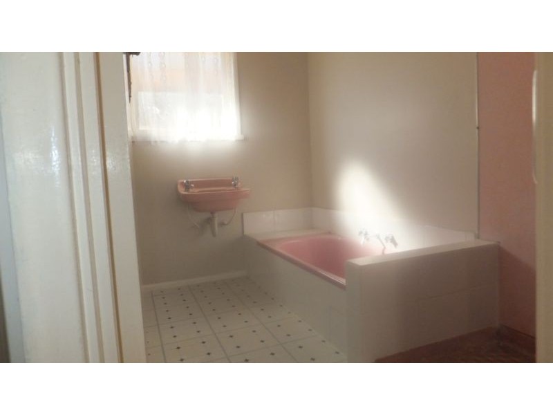 305 Hull Road, Mooroolbark VIC 3138