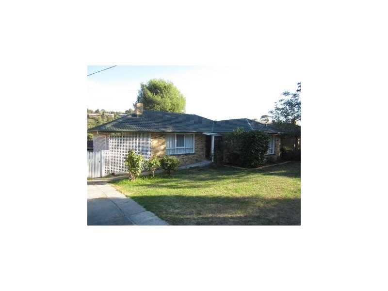 353 Hull Road, Mooroolbark VIC 3138