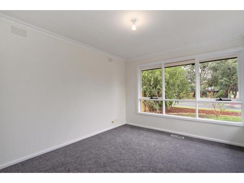 1/125 Liverpool Road, Kilsyth VIC 3137