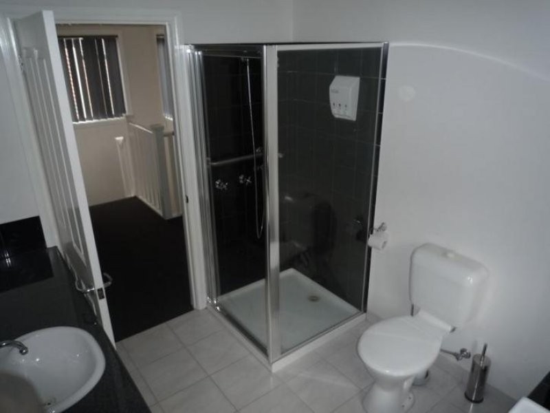 3/10 Bayswater Road, Croydon VIC 3136