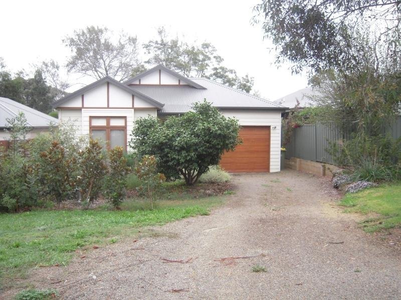 1/2 George Street, Wandin North VIC 3139