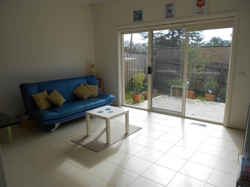 2/19 Braemar Street, Croydon VIC 3136