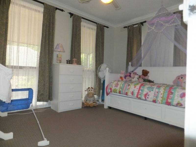 74 Lauriston Drive, Coldstream VIC 3770